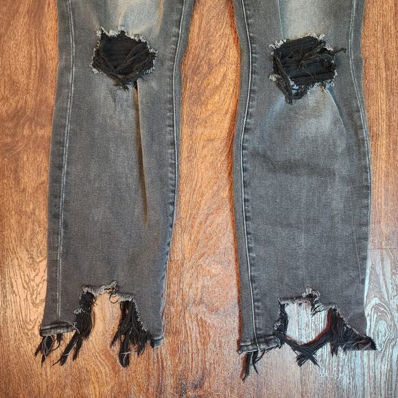 L'AGENCE Highline High Rise Distressed Jeans in Vintage Grey Destruct, Size 29 - Picture 8 of 12